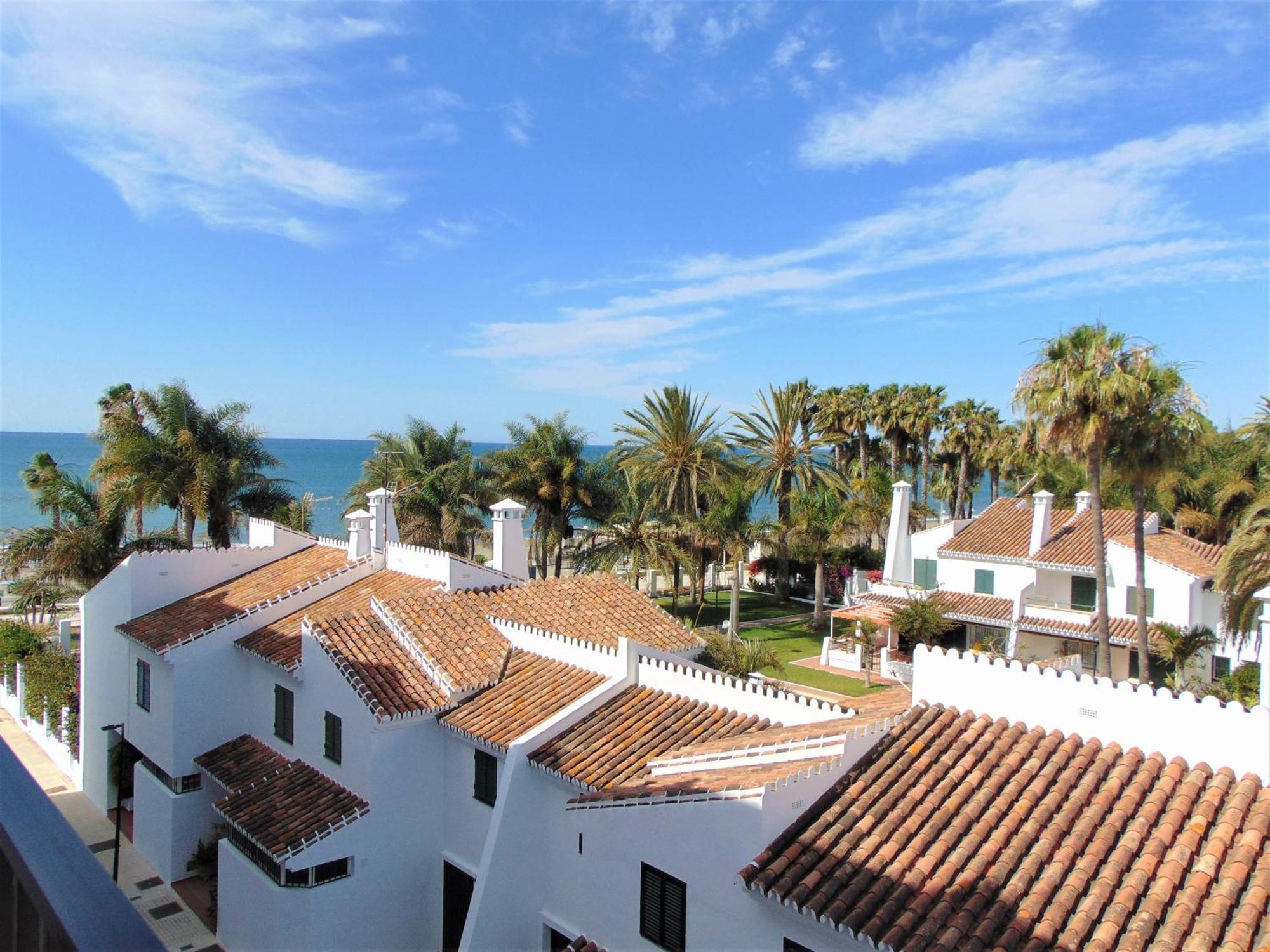 Terrasol Piramides Puerto Blanco Apartman Caleta De Velez Kültér fotó